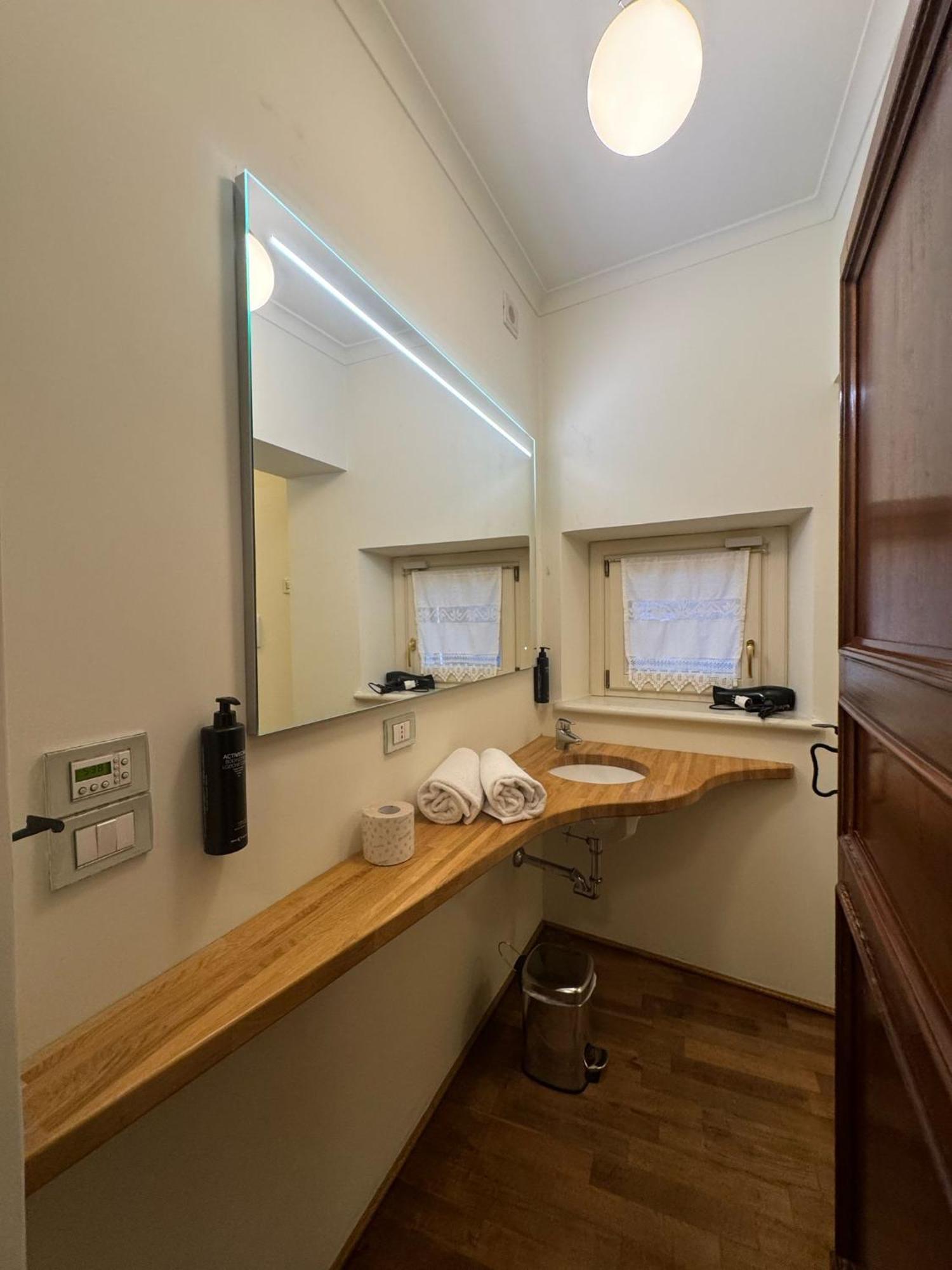 Urbino Apartments - Palazzo Paltroni Studio Eksteriør bilde